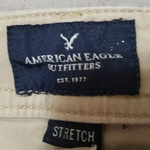 American Eagle Khaki Bermuda Shorts size 14 - Picture 2 of 9